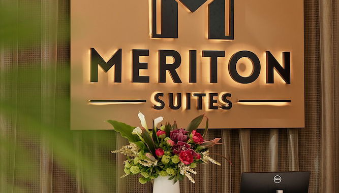 Foto 1 - Meriton Suites King Street Melbourne