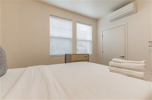 Foto 6 - Modern Apartment With Upgraded Amenities Near CSU