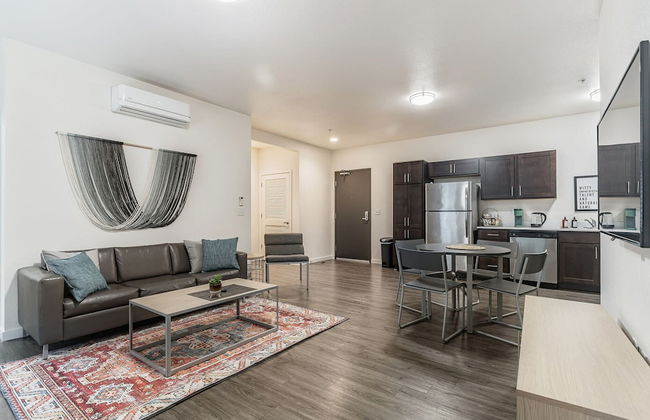 Modern Apartment With Upgraded Amenities Near CSU - Photo 16