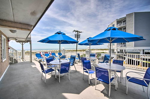 Foto 27 - Charming Oceanfront Condo, Walk to Wildwood Beach