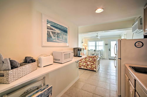 Photo 3 - Charming Oceanfront Condo, Walk to Wildwood Beach