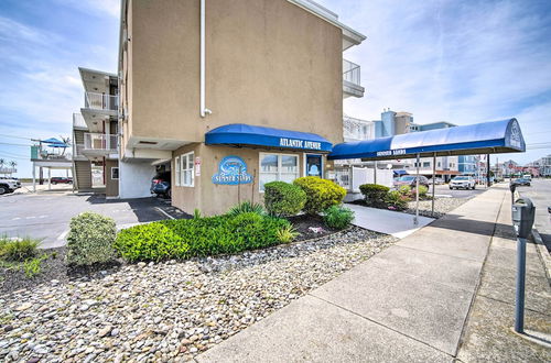 Photo 10 - Charming Oceanfront Condo, Walk to Wildwood Beach