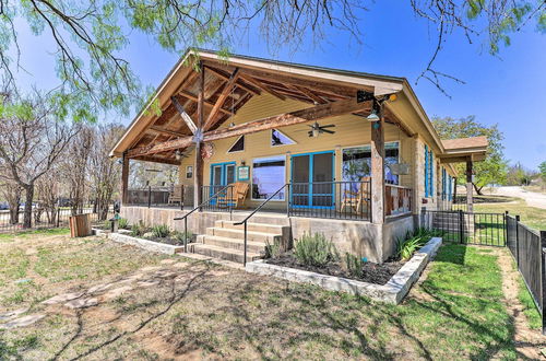 Photo 2 - Charming Burnet Cottage w/ Lake View + Porch