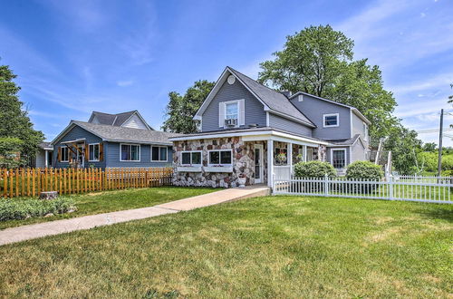 Photo 17 - Elegant Stone Cottage: Steps to Crystal Lake Beach