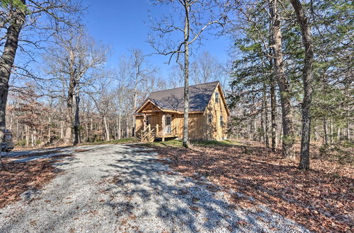 Photo 9 - El Dorado Springs Cabin: Near Trails & Parks