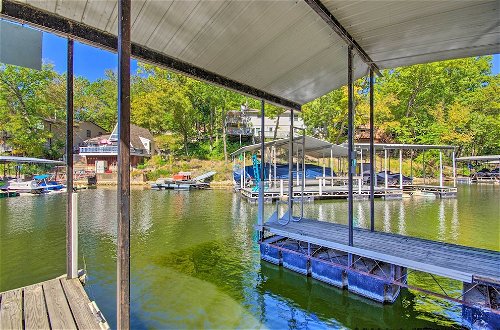Foto 9 - Lakefront Rocky Mount Home w/ Private Dock
