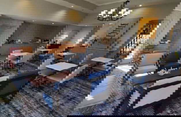 Philadelphia Suites-Extended Stay - Photo 30