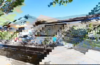 Photo 1 - Immaculate 3bdr Private Bungalow, Walk to Beach!