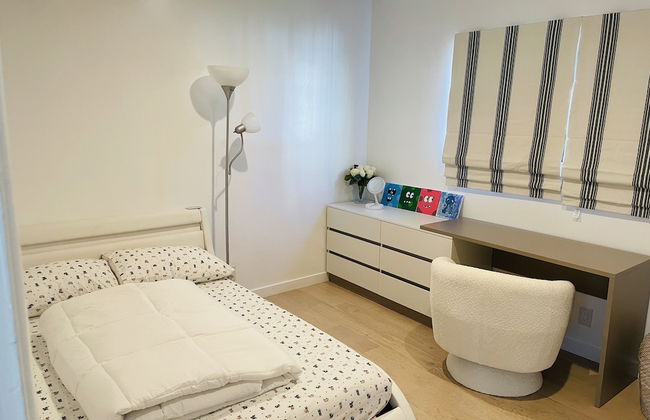 Manhattan Beach Vacation House - For solo, pair, family and business travelers - Photo 15