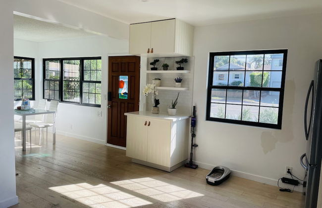 Manhattan Beach Vacation House - For solo, pair, family and business travelers - Photo 33