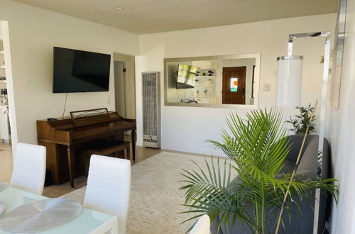Photo 31 - Manhattan Beach Vacation House - For solo, pair, family and business travelers