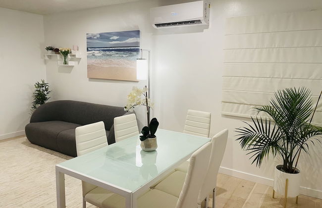 Manhattan Beach Vacation House - For solo, pair, family and business travelers - Photo 17