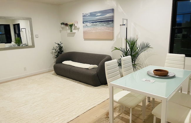 Manhattan Beach Vacation House - For solo, pair, family and business travelers - Photo 34
