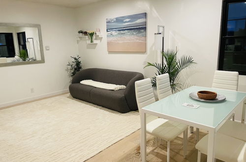 Photo 34 - Manhattan Beach Vacation House - For solo, pair, family and business travelers