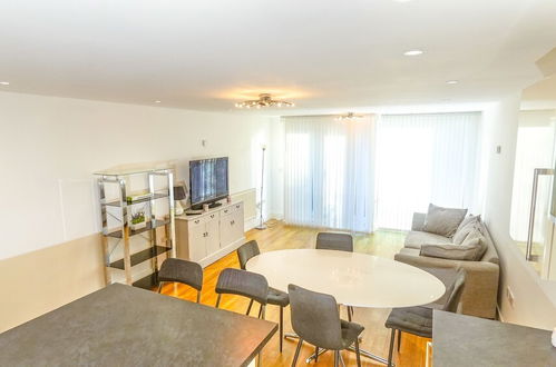 Photo 11 - Modern Spacious 2-bed Apartment in London