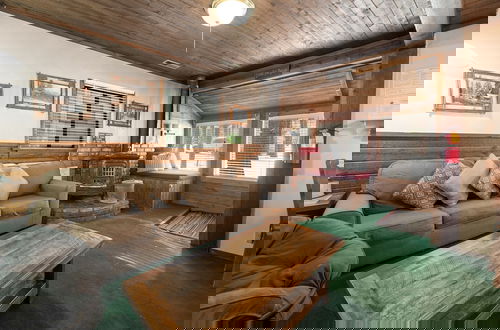 Photo 11 - Brown Bear Inn