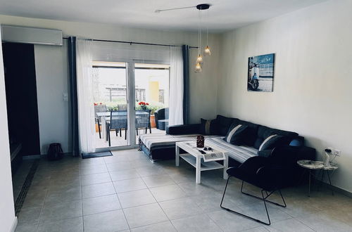 Photo 16 - To Steki 1min From Beach 2bd 1ba