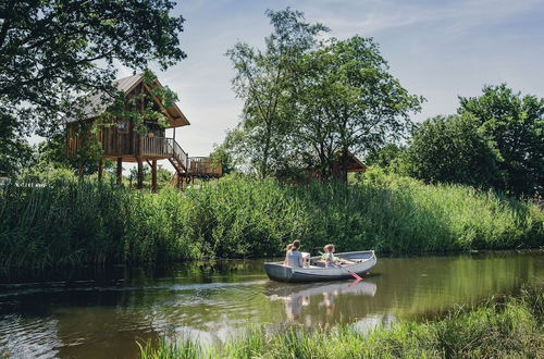 Foto 32 - Beautiful Wooden Tree House With Terrace