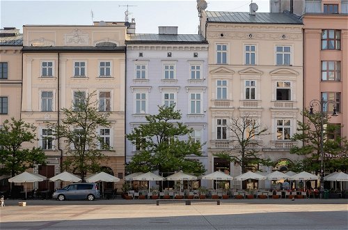 Photo 28 - Krakow Main Square Apartment by Renters