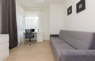 Photo 2 - Lopianowa Apartment Warsaw by Renters