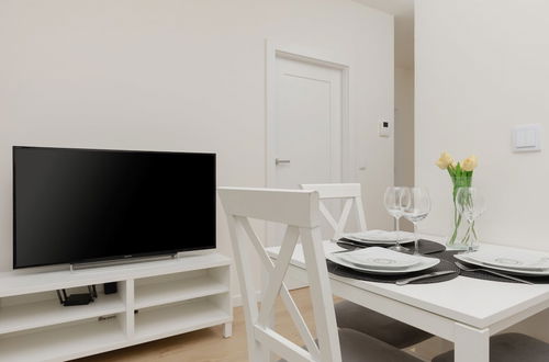 Photo 3 - Lopianowa Apartment Warsaw by Renters