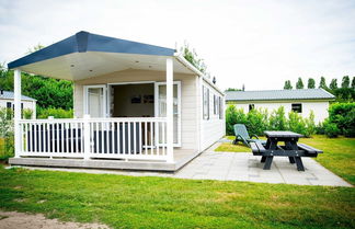 Photo 1 - Well-furnished Chalet Near the Loonse