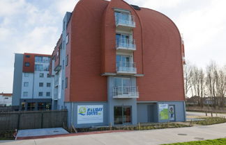 Photo 1 - Modern Apartment With a Dishwasher