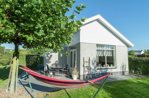 Photo 25 - Cozy, Detached Holiday Home With Terrace, Near the Sea