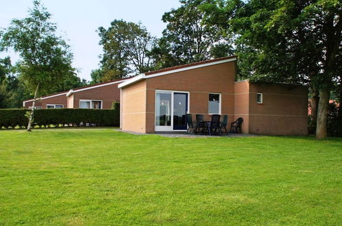 Foto 1 - Detached Bungalow With a Dishwasher Near Leeuwarden