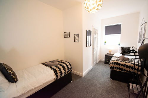 Photo 8 - Ideal Lodgings in Walkden