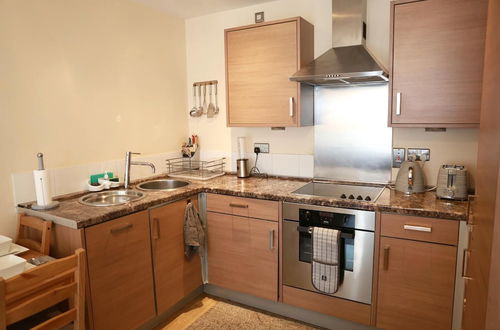 Photo 13 - Stunning 2-bed Apartment in Birmingham