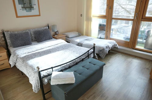 Photo 8 - Stunning 2-bed Apartment in Birmingham