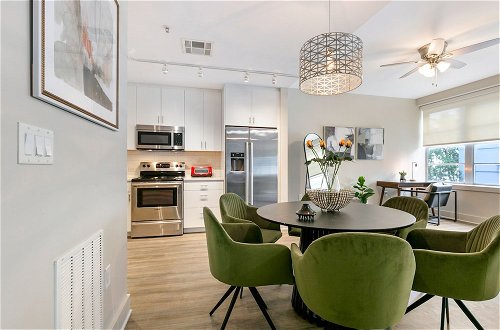 Photo 11 - Chic Elegance in the Heart of NOLA: 4-Bedroom Oasis Awaits