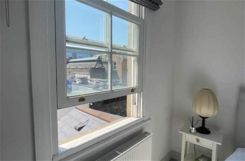 Foto 18 - Stylish & Bright 3BD Flat With Balcony - Fulham