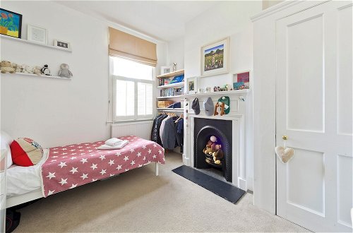 Photo 9 - Family Home in Battersea by Underthedoormat