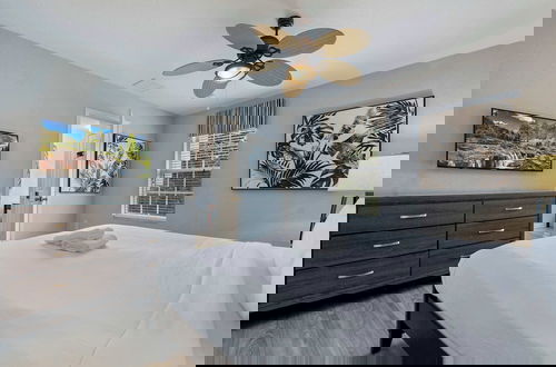 Foto 17 - Disney & Star Wars Haven: 6br, Pool & Game Room!