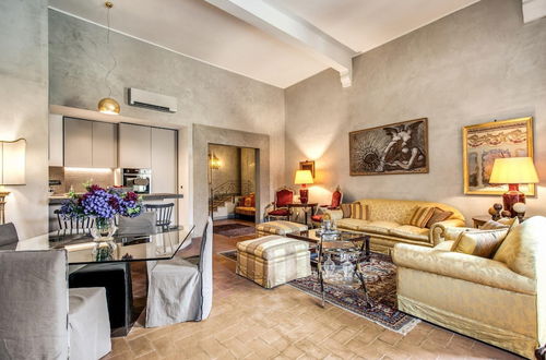 Photo 16 - Wonderful Apartment With Balcony in Piazza Margana