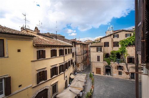 Photo 37 - Wonderful Apartment With Balcony in Piazza Margana