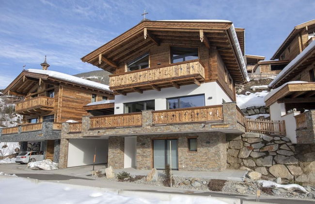 Alpine Chalet With Ski-in Access - Foto 1