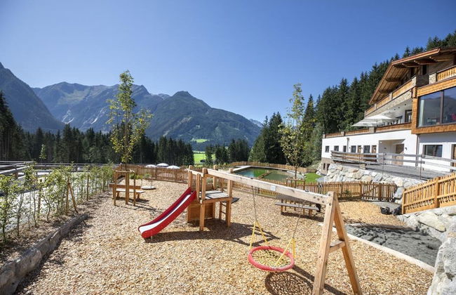 Alpine Chalet With Ski-in Access - Foto 24
