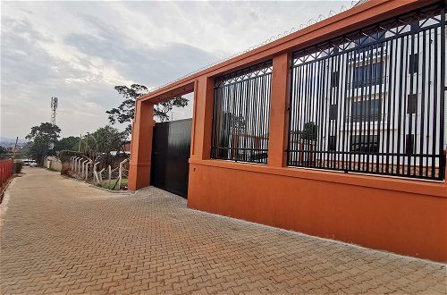 Photo 16 - Inviting 1-bed Apartment in Kampala