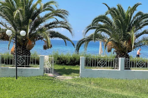 Foto 43 - 7 Person Neos Marmaras Beach Front Villa