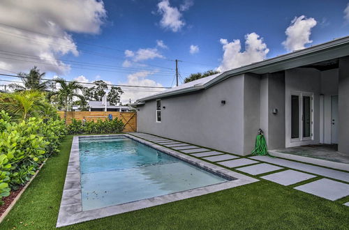 Photo 13 - Modern Home w/ Shared Pool in Fort Lauderdale