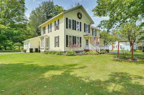 Foto 35 - Spacious Victorian Home 1/4 Mi to Holiday Valley
