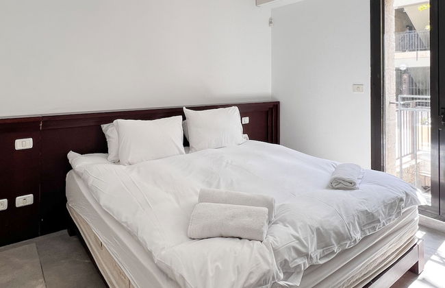 2 BR next to Old City with Patio by FeelHome - Photo 5