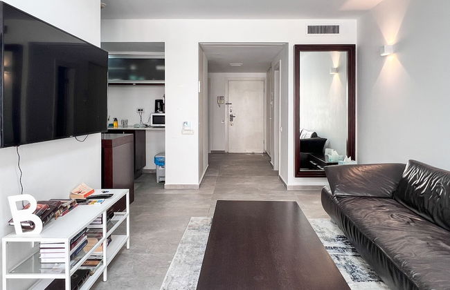 2 BR next to Old City with Patio by FeelHome - Photo 14