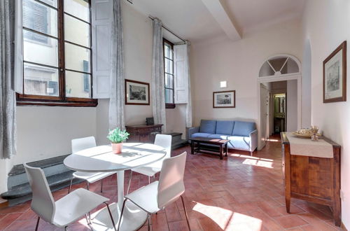 Photo 1 - Neri 23 in Firenze With 3 Bedrooms and 2 Bathrooms