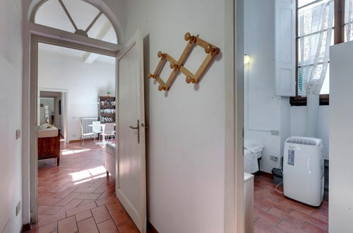 Photo 19 - Neri 23 in Firenze With 3 Bedrooms and 2 Bathrooms