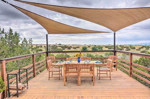 Photo 10 - Dreamy Santa Fe Hideaway w/ Mountain Views