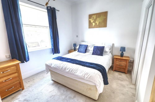 Photo 10 - 2 Bed 2 Bath Felixstowe Seafront